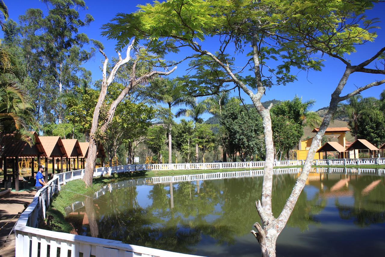 Hotel E Pousada Carvalho Conselheiro Lafaiete Buitenkant foto
