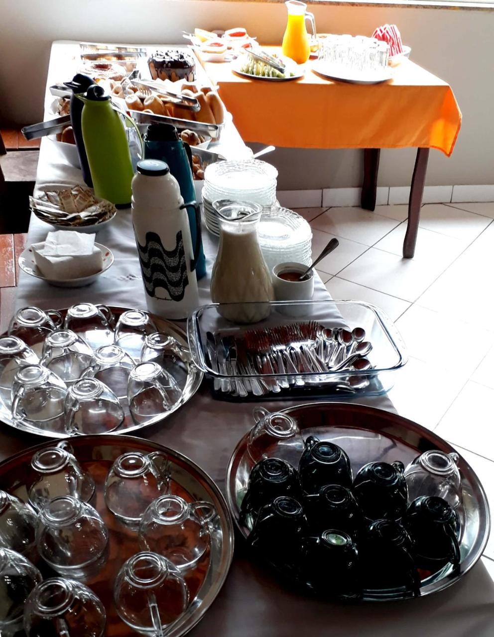 Hotel E Pousada Carvalho Conselheiro Lafaiete Buitenkant foto